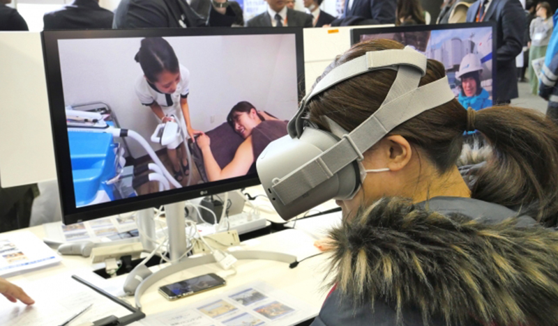 VR職場体験をする来場者の多くに、実際に働く際のイメージができたと高評価を得た。